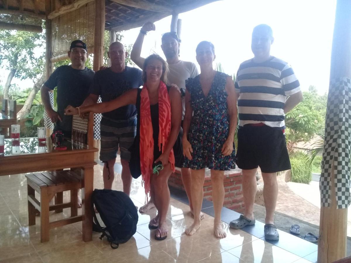 Eliska Sari Bungalows Sumberkima เปมูเตรัน ภายนอก รูปภาพ