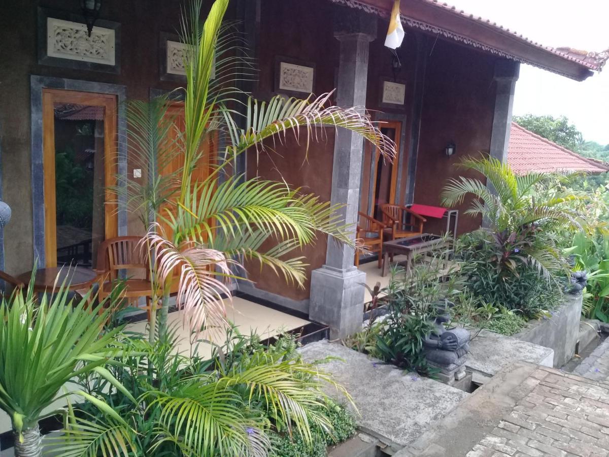 Eliska Sari Bungalows Sumberkima เปมูเตรัน ภายนอก รูปภาพ